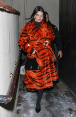 KENDALL JENNER Arrives for Dinner in Aspen on New Years Eve 12/31/2022