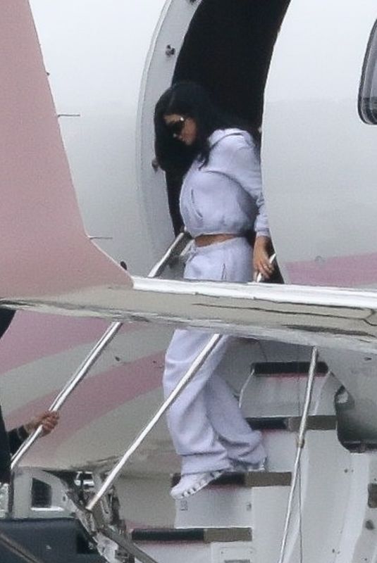 KYLIE JENNER and HAILEY BIEBER Returning to Los Angeles from Aspen 01/02/2023