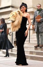 KYLIE JENNER Arrives at Schiaparelli Spring-summer 2023 Show at Paris Fashion Week 01/23/2023