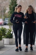 LALA KENT Out with Her Mother at a Nail Salon in Los Angele 01/03/2023