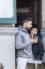 LAUREN OAKLEY Out with Friends in London 01/02/2023