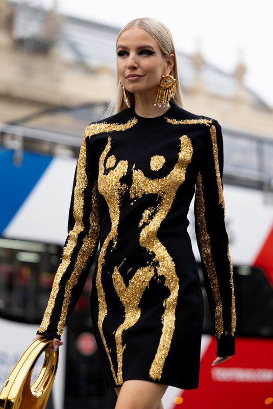 LEONIE HANNE at Schiaparelli Haute Couture Spring/summer 2023 Show at Paris Fashion Week 01/23/2023