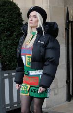 LISA RINNA and ERIKA JAYNE Leaves Their Hotel in Paris 01/20/2023
