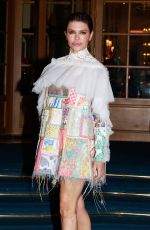LISA RINNA Arrives at Her Hotel in Paris 01/25/2023