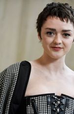 MAISIE WILLIAMS at Christian Dior Show at Paris Fashion Week 01/23/2023