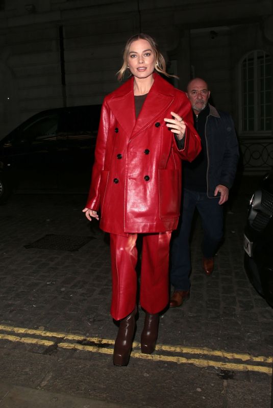 MARGOT ROBBIE Night Out in London 01/12/2023
