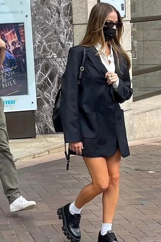 MARGOT ROBBIE Out in Sydney 01/19/2023