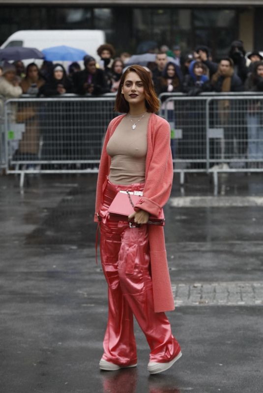 MIRIAM LEONE Arrives at Fendi Fashion Show in Paris 01/26/2023
