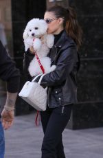 NICOLA PELTZ and Brooklyn Beckham Out for Lunch with Their Dog at Sweetgreen Health Food Restaurant in Beverly Hills 01/24/2023