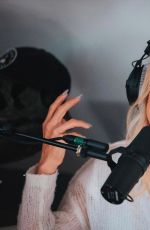 PAMELA ANDERSON at Armchair Expert Podcast 01/30/2023
