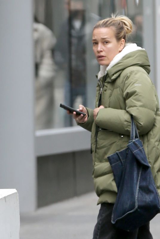 PIPER PERABO Out and About in New York 01/02/2023