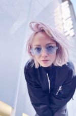 POM KLEMENTIEFF - Instagram Photos 01/22/2023