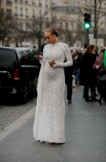 Pregnant ALICIA AYLIES Arrives at Stephane Rolland Spring Summer 2023 Haute Couture Show in Paris 01/24/2023
