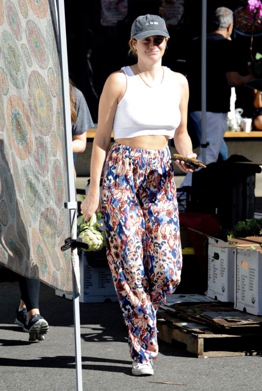 SHAILENE WOODLEY Out Shopping in Los Angeles 01/16/2023