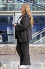 SHAUGHNA PHILLIPS Landed From a Holiday in Los Angeles 01/17/2023
