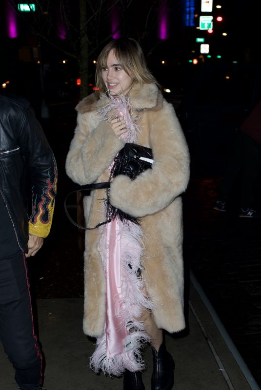 SUKI WATERHOUSE and Robert Pattinson Arrives at a Restaurant for New Year’s Eve in New York 12/31/2022