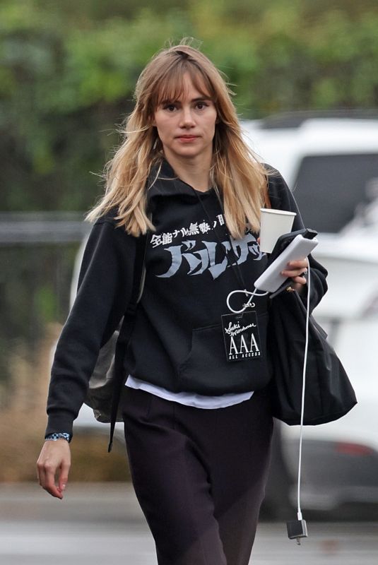 SUKI WATERHOUSE Out and About in Santa Ana 01/12/2023