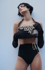 TAYLOR HILL for CR Fashionbook, December 2022