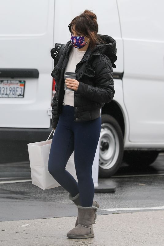 ZOOEY DESCHANEL Out for a Food Run in Brentwood 01/03/2023