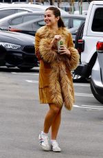 ADDISON RAE and Omar Fedi Grabbing Some Fresh Lunch To Go in Studio City 02/18/2023
