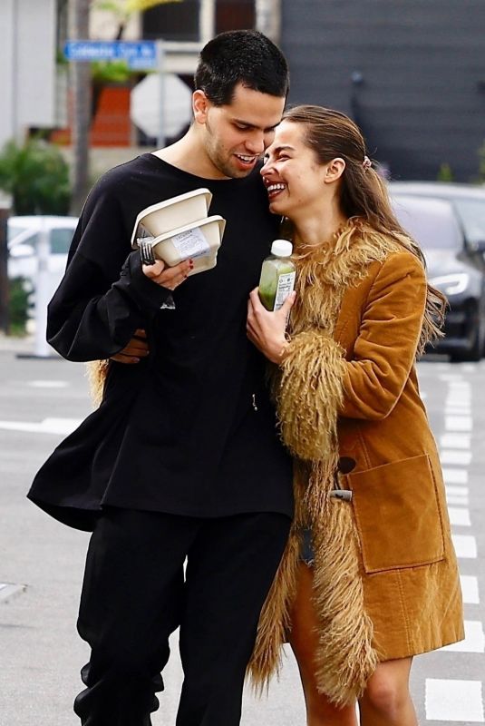 ADDISON RAE and Omar Fedi Grabbing Some Fresh Lunch To Go in Studio City 02/18/2023