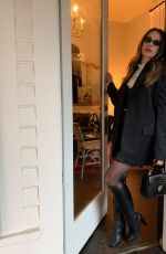 ALISON BRIE - Instagram Photos and Video 02/02/2023