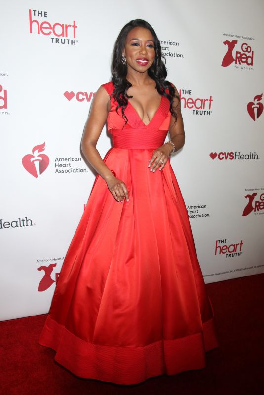 AMANDA WARREN at American Heart Association’s Red Dress Collection Concert in New York 02/01/2023