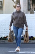 AMY ADAMS Shopping at Bristol Farms in Beverly Hills 02/01/2023