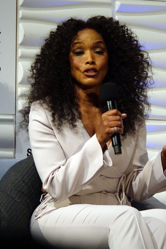 ANGELA BASSETT at Montecito Award at Santa Barbara International Film Festival 02/09/2023