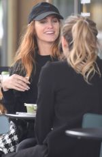 ASHLEE SIMPSON Out for Lunch with a Friend in Los Angeles 02/19/2023