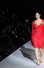 ASHLEY GRAHAM Walks Runway at Dolce & Gabbana Fashion Show in Milan 02/25/2023