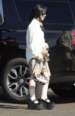 BILLIE EILISH Arrives at Super Bowl LVII at State Farm Stadium in Glendale 02/12/2023