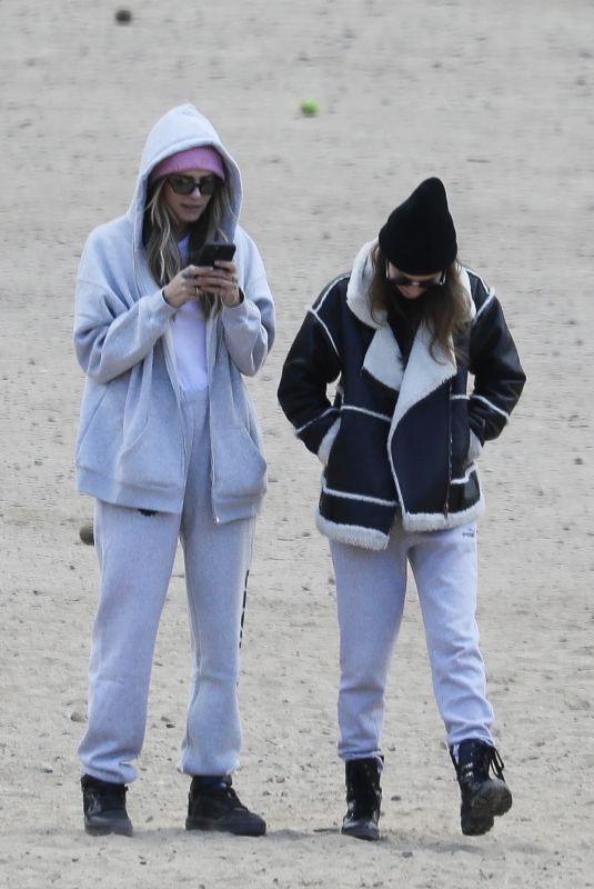 CARA DELEVINGNE and MINKE Out at a Beach in Los Angeles 02/11/2023