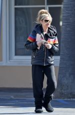 DENISE RICHARDS Leaves a Chase Bank in Malibu 02/23/2023