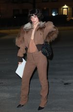 EMILY RATAJKOWSKI Arrives at Marc Jacobs Fashion Show in New York 02/02/2023