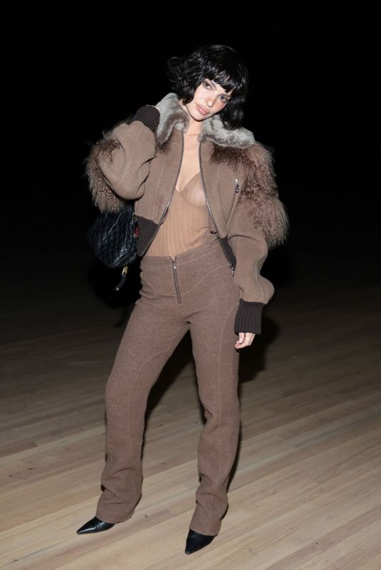 EMILY RATAJKOWSKI at Marc Jacobs Runway Show in New York 02/01/2023