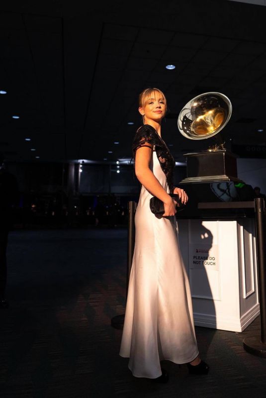 EMMA BROOKS at a Photoshoot, February 2023