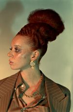ERIN KELLYMAN for Schon! Magazine, January 2023