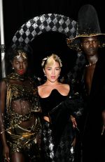 FLORENCE PUGH at Harris Reed Fashion Show in London 02/16/2023