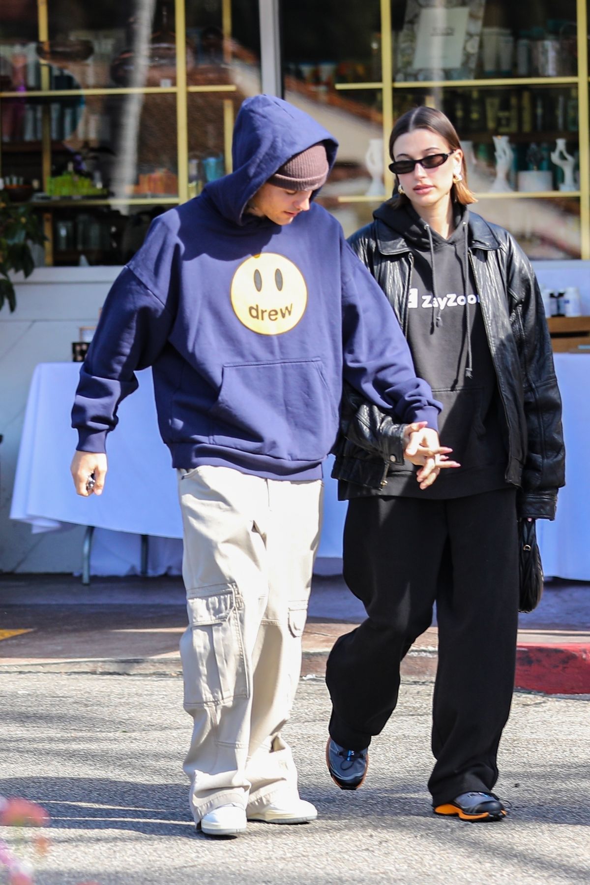 HAILEY and Justin BIEBER Leaves Beverly Glen Deli in Bel Air 02/12/2023 ...