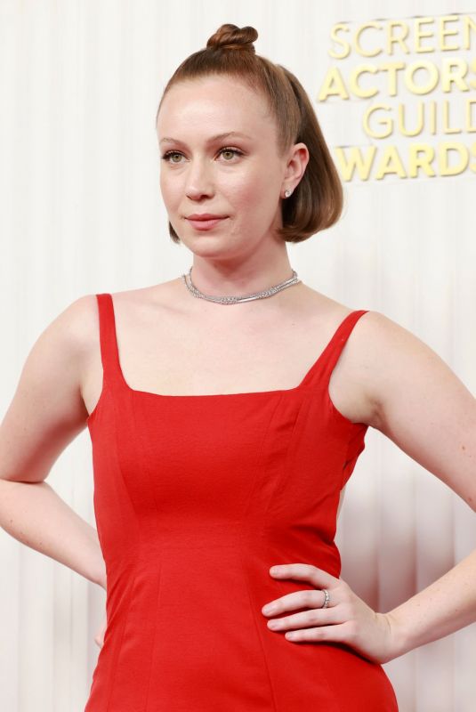 HANNAH EINBINDER at 29th Annual Screen Actors Guild Awards in Century City 02/26/2023