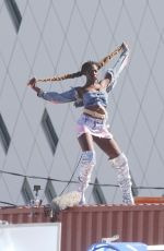 HEIDI KLUM and Her Contestants film Germany