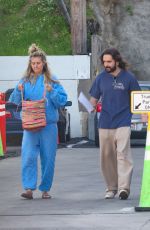 HEIDI KLUM and Tom Kaulitz Bring Their Dog to the Vet in Studio City 02/19/2023