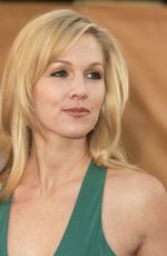 JENNIE GARTH at 11th Annual Screen Actors Guild Awards 02/05/2005