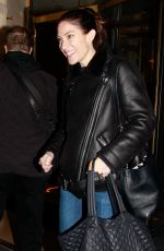 JENNIFER CARPENTER and AMANDA SEYFRIED Arrives at Their Hotel in Paris 01/31/2023