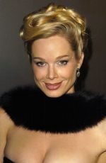 JENNIFER GAREIS at 2004 GQ Men of the Year Awards