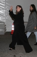 JENNIFER GARNER Greet Fans Outside Party Down Premiere in Westwood 02/22/2023