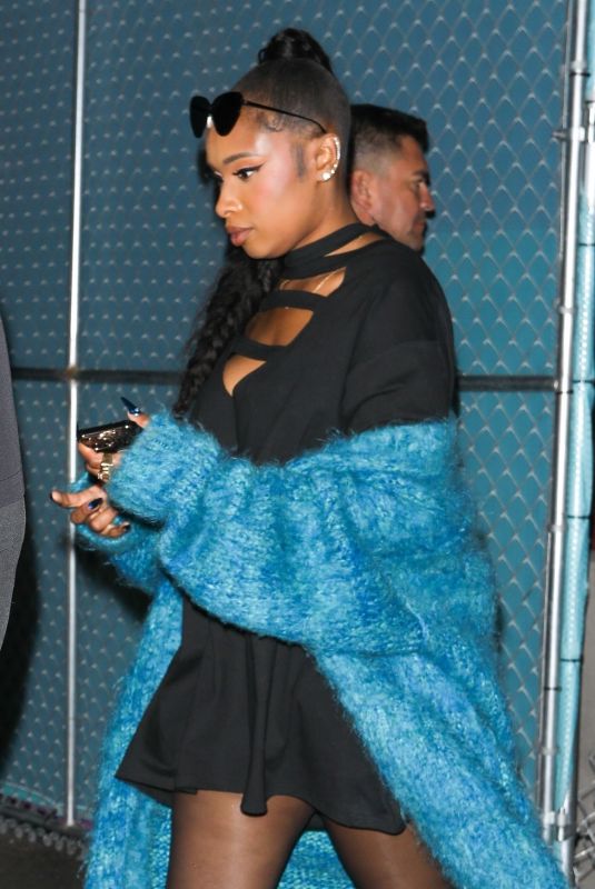 JENNIFER HUDSON Leves Super Bowl in Phoenix 02/12/2023