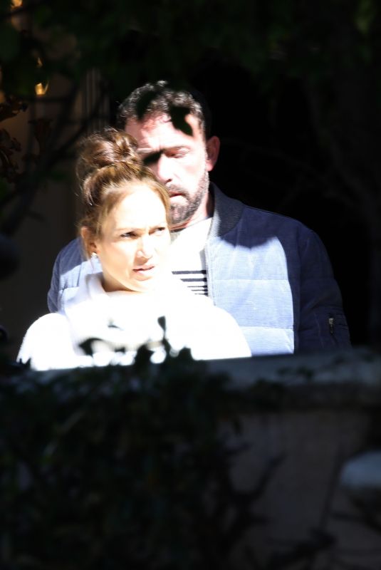 JENNIFER LOPEZ and Ben Affleck Continue to Look for Their New Home in Los Angeles 02/08/2023