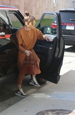 JENNIFER LOPEZ Arrive for Daily Workout in Los Angeles 02/20/2023